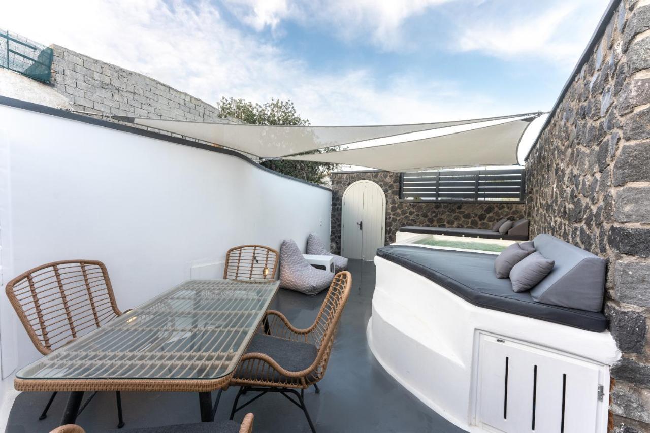 Sun Naam Home Santorini With Heated Jacuzzi カルテラドス エクステリア 写真