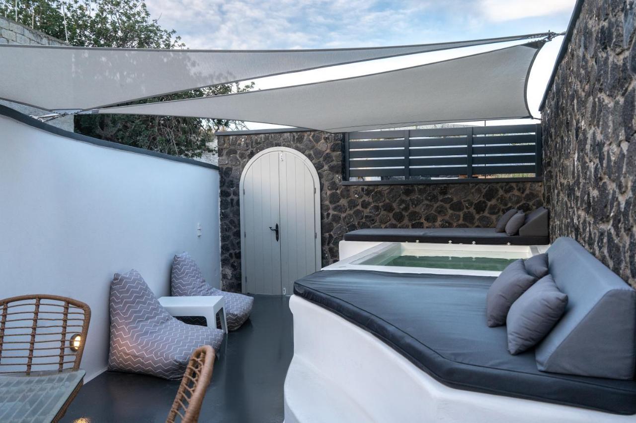 Sun Naam Home Santorini With Heated Jacuzzi カルテラドス エクステリア 写真