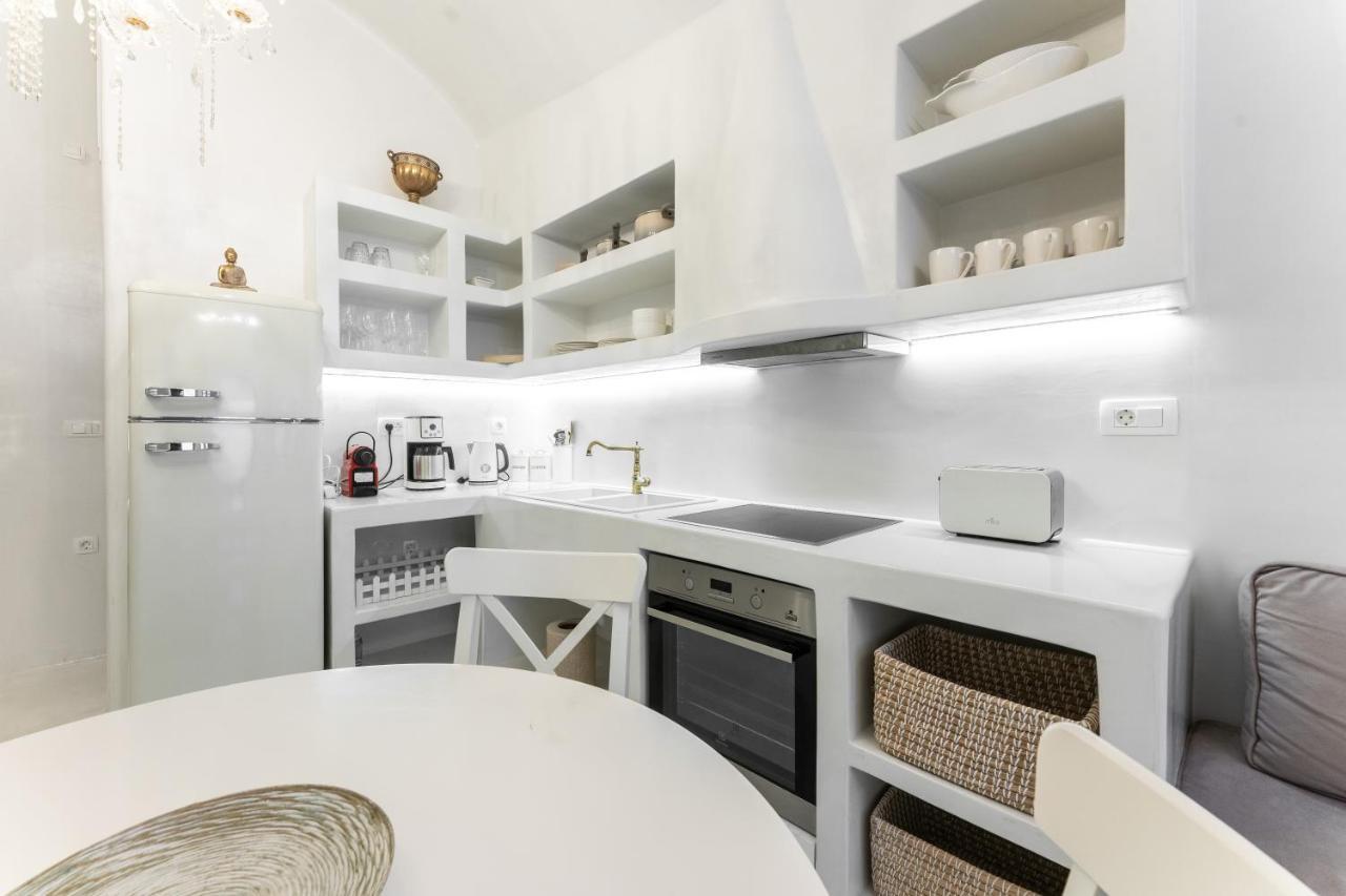 Sun Naam Home Santorini With Heated Jacuzzi カルテラドス エクステリア 写真